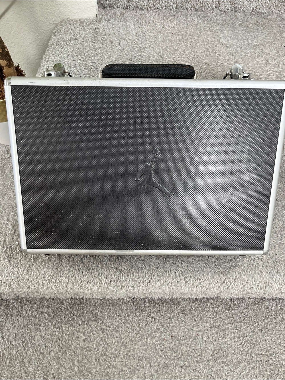 Michael Jordan Portable Black Aluminum Carrying Case with Handle